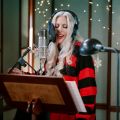 レディー・ガガの曲/シングル - Santa Claus Is Coming To Town